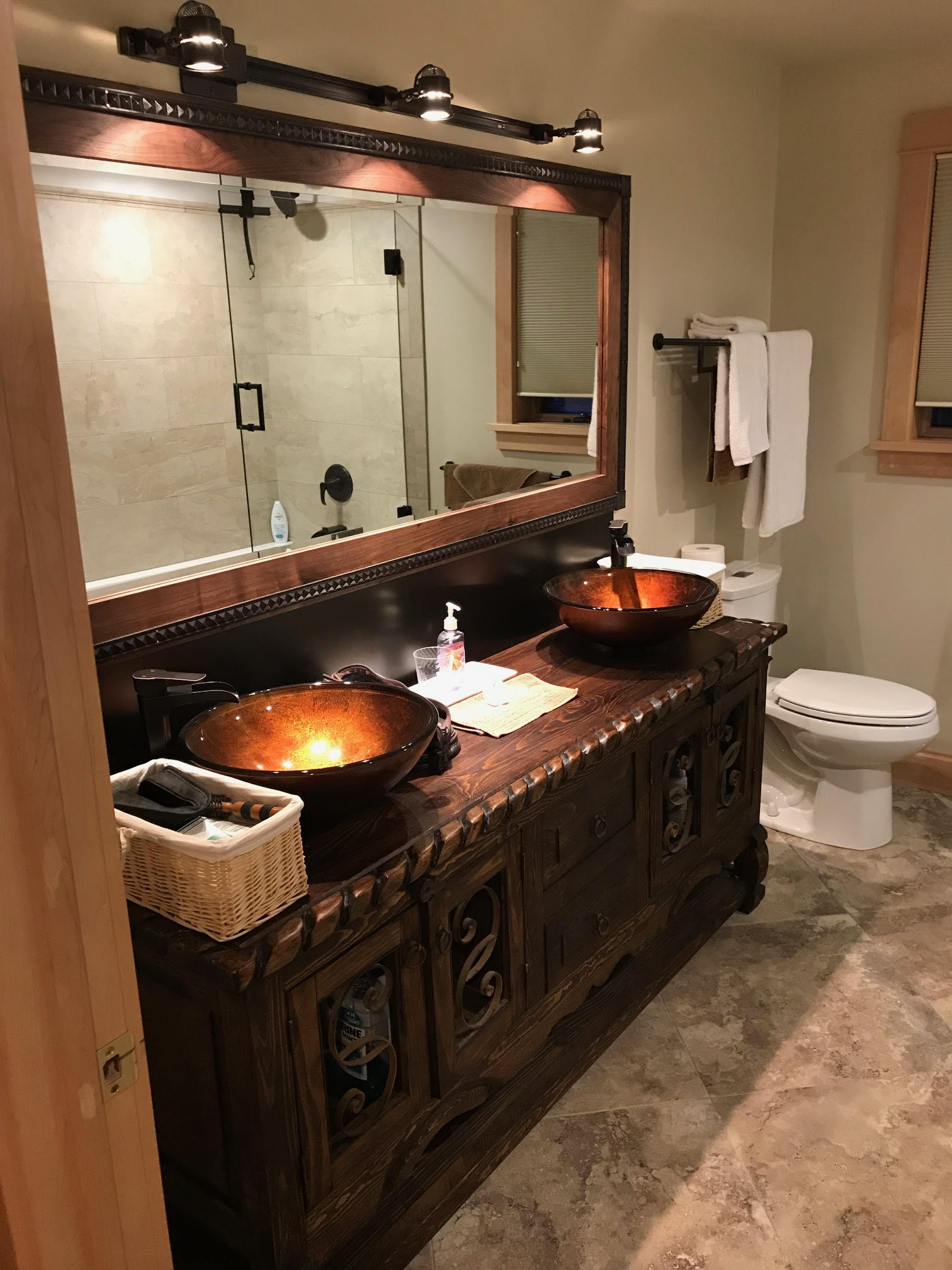 Bathroom Vanity & Tile